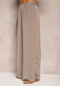Renee - Ciemnobeżowe Wiskozowe Spodnie Szerokie High Waist Rissalene. Okazja: na spotkanie biznesowe, do pracy. Stan: podwyższony. Kolor: beżowy. Materiał: wiskoza. Styl: biznesowy, elegancki