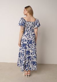Born2be - Niebieska Rozkloszowana Sukienka z Wiskozy z Bufiastymi Rękawami w Roślinny Wzór Semea. Okazja: do pracy, na co dzień, na spotkanie biznesowe. Kolor: niebieski. Materiał: wiskoza. Sezon: lato. Typ sukienki: proste, rozkloszowane. Styl: biznesowy, casual. Długość: maxi #6