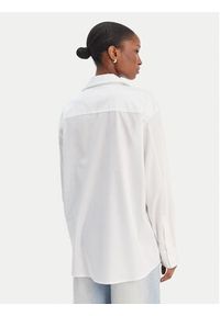 Guess Koszula W6RH57 WAF10 Biały Oversize. Kolor: biały. Materiał: bawełna #5