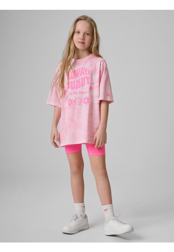4f - 4F T-shirt loose z nadrukiem dziewczęcy - różowy 134/140 (8-10 lat). Okazja: na co dzień. Kolor: różowy. Materiał: skóra, dresówka, dzianina, materiał, bawełna. Wzór: nadruk. Sezon: lato. Styl: casual, klasyczny