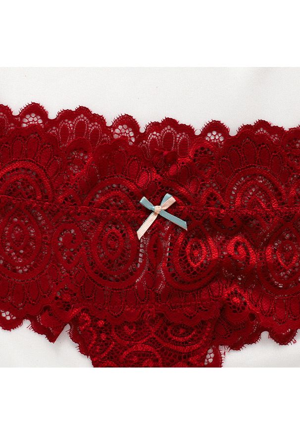 Intica - Stringi koronkowe z szerokim pasem na co dzień i okazje Chandrima. Kolor: czarny. Materiał: koronka. Wzór: koronka