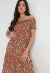 Born2be - Pomarańczowo-Niebieska Sukienka z Wiskozy Cheri. Typ kołnierza: dekolt hiszpanka. Kolor: pomarańczowy. Materiał: wiskoza. Wzór: kwiaty. Sezon: lato. Typ sukienki: rozkloszowane. Długość: maxi #3
