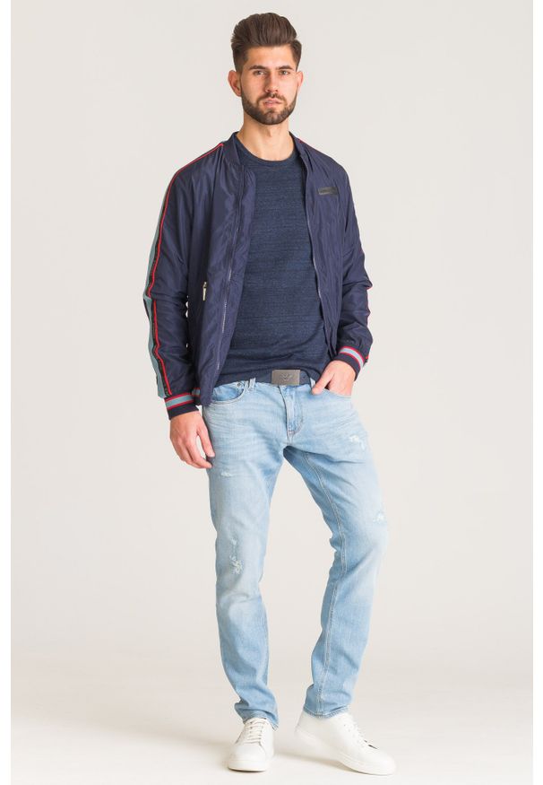 Niebieski sweter Joop! Collection z aplikacjami