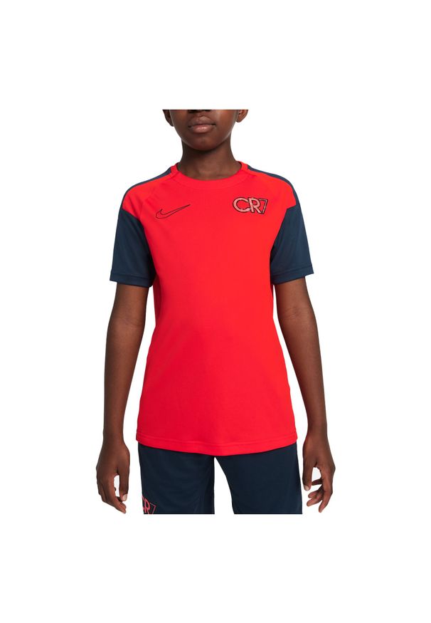 Koszulka piłkarska dla dzieci Nike Dri-Fit CR7 DA5595. Materiał: materiał, poliester, skóra. Technologia: Dri-Fit (Nike). Wzór: gładki, ażurowy. Sport: piłka nożna