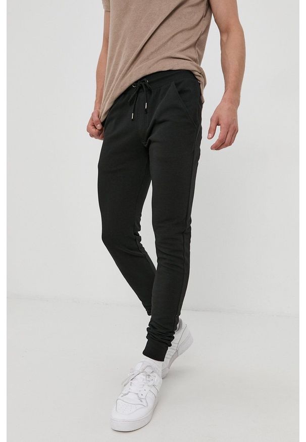Brave Soul Spodnie męskie kolor czarny gładkie. Kolor: czarny. Wzór: gładki