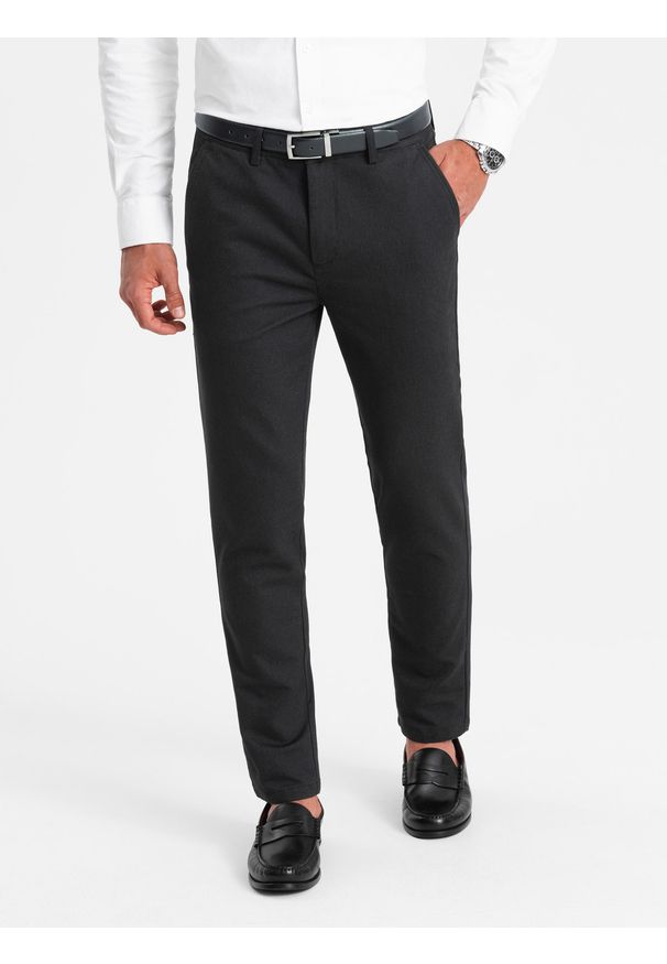 Ombre Clothing - Męskie klasyczne spodnie chino z delikatną teksturą - czarne V5. Kolor: czarny. Materiał: materiał, poliester, bawełna. Styl: klasyczny