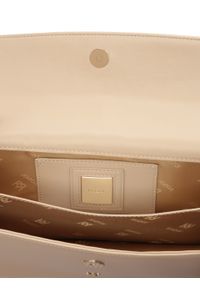 Kazar - Wizytowa torebka na szerokim pasku w beżowym kolorze. Kolor: beżowy. Materiał: skórzane. Styl: wizytowy #6