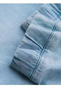 Ombre Clothing - Spodnie męskie JOGGERY jeansowe z efektem sprania - jasnoniebieskie V1 - Rozmiar: S. Okazja: na co dzień. Kolor: niebieski. Materiał: jeans. Wzór: aplikacja. Styl: casual, elegancki #9