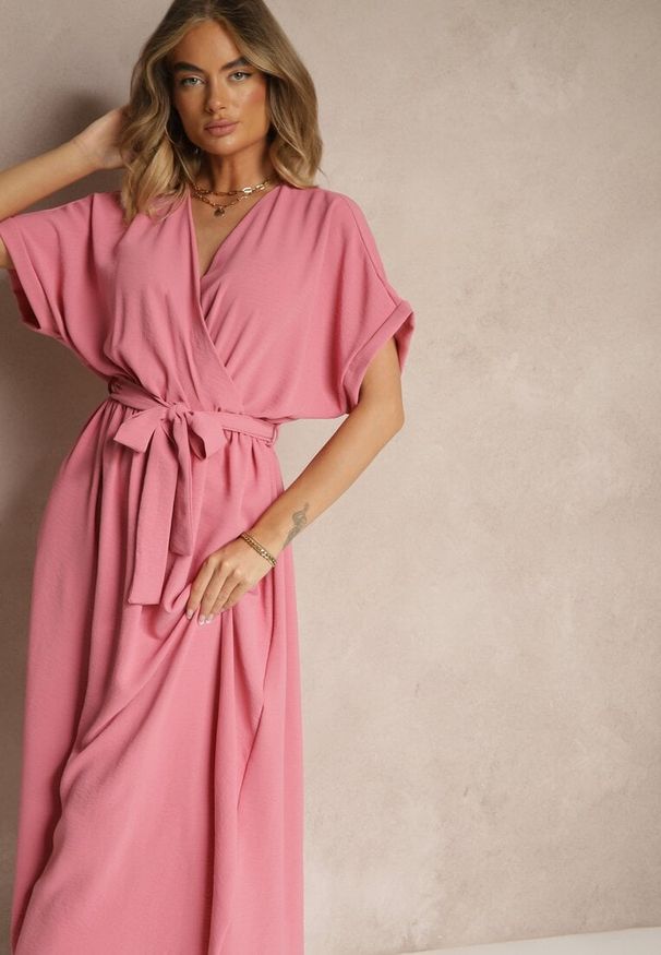 Renee - Różowa Rozkloszowana Sukienka z Bawełną i Paskiem Lunapinia. Okazja: na co dzień. Kolor: różowy. Materiał: bawełna. Styl: casual