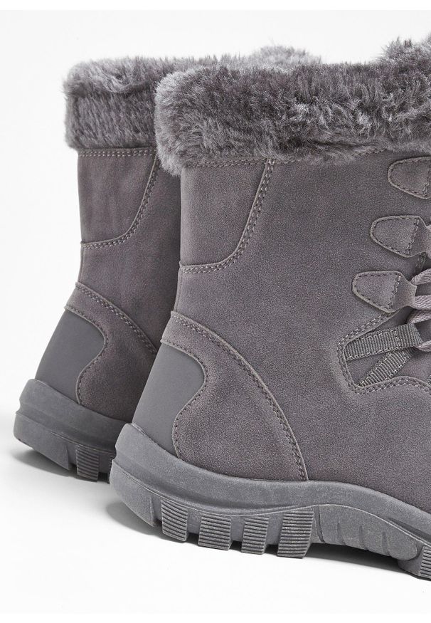 bonprix - Ocieplane kozaki sznurowane z membraną Tex. Kolor: szary. Materiał: skóra. Sezon: zima. Styl: klasyczny