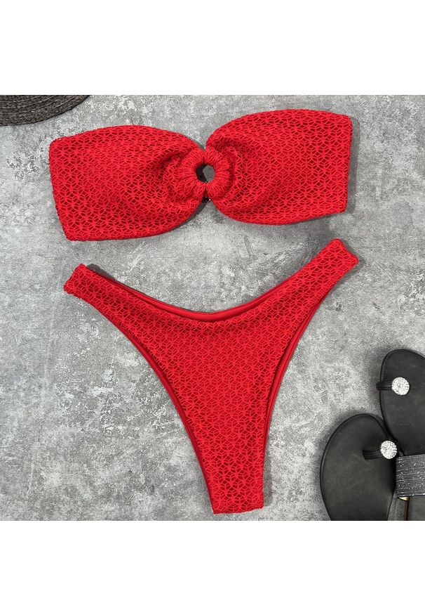 Intica - Strój kąpielowy bez ramiączek z dopasowanymi majtkami Khalani. Kolor: czerwony. Materiał: materiał. Długość: długie