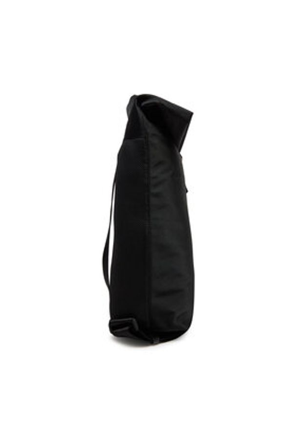 Calvin Klein Plecak Ck Ease Rolltop Bp K50K513052 Czarny. Kolor: czarny. Materiał: materiał