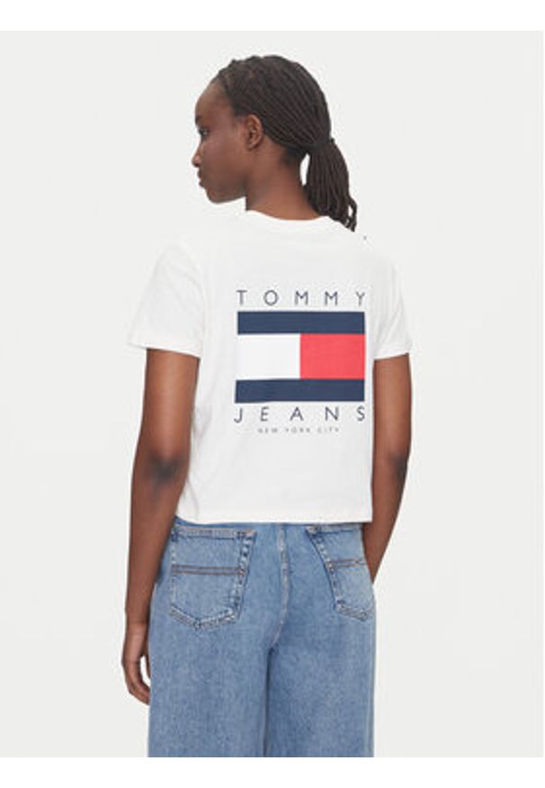 Tommy Jeans T-Shirt DW0DW21423 Biały Regular Fit. Kolor: biały. Materiał: bawełna