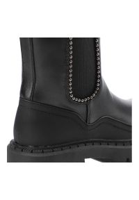 Czarne Botki Filippo Ocieplane Buty Damskie. Okazja: na spacer, na co dzień, na spotkanie biznesowe. Kolor: czarny. Materiał: skóra ekologiczna, futro, syntetyk. Szerokość cholewki: normalna. Obcas: na obcasie. Styl: casual, elegancki, biznesowy. Wysokość obcasa: niski #4