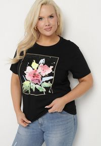 Born2be - Czarny T-shirt Bawełniany Oversize z Kwiatowym Nadrukiem Odoriss. Okazja: na co dzień. Kolor: czarny. Materiał: bawełna. Wzór: kwiaty, nadruk. Styl: casual #5