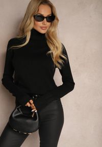 Renee - Czarny Golf Sweter o Dopasowanym Kroju z Kaszmirem Zairith. Okazja: na spacer, na spotkanie biznesowe, do pracy, na co dzień. Typ kołnierza: golf. Kolor: czarny. Materiał: kaszmir. Wzór: aplikacja. Styl: elegancki, biznesowy, klasyczny, casual