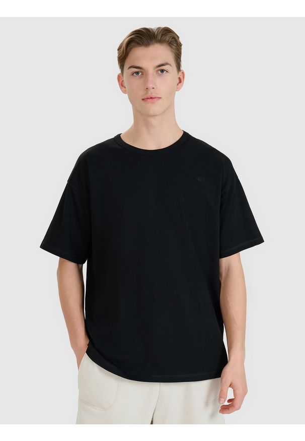 4f - 4F T-shirt oversize gładki uniseks - czarny M. Okazja: na co dzień. Kolor: czarny. Materiał: dzianina, bawełna, jersey. Długość rękawa: krótki rękaw. Długość: krótkie. Wzór: gładki. Styl: klasyczny, sportowy, casual
