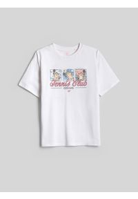 4f - 4F T-shirt loose z nadrukiem dziewczęcy - biały 158/164 (12-14 lat). Okazja: na spacer, na uczelnię, na co dzień. Kolor: biały. Materiał: materiał, dresówka, bawełna. Długość rękawa: krótki rękaw. Długość: krótkie. Wzór: nadruk. Sezon: lato. Styl: casual, klasyczny #1