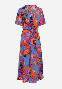 Born2be - Niebiesko-Pomarańczowa Sukienka z Kopertowym Dekoltem i Asymetrycznym Dołem z Gumką w Talii Coralen. Okazja: na co dzień. Kolor: niebieski. Typ sukienki: asymetryczne, kopertowe. Styl: casual, elegancki #6