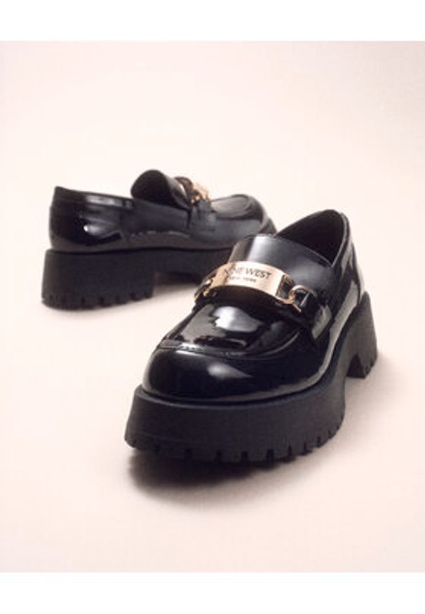 Nine West Loafersy WFA2998-1 Czarny. Kolor: czarny. Materiał: skóra