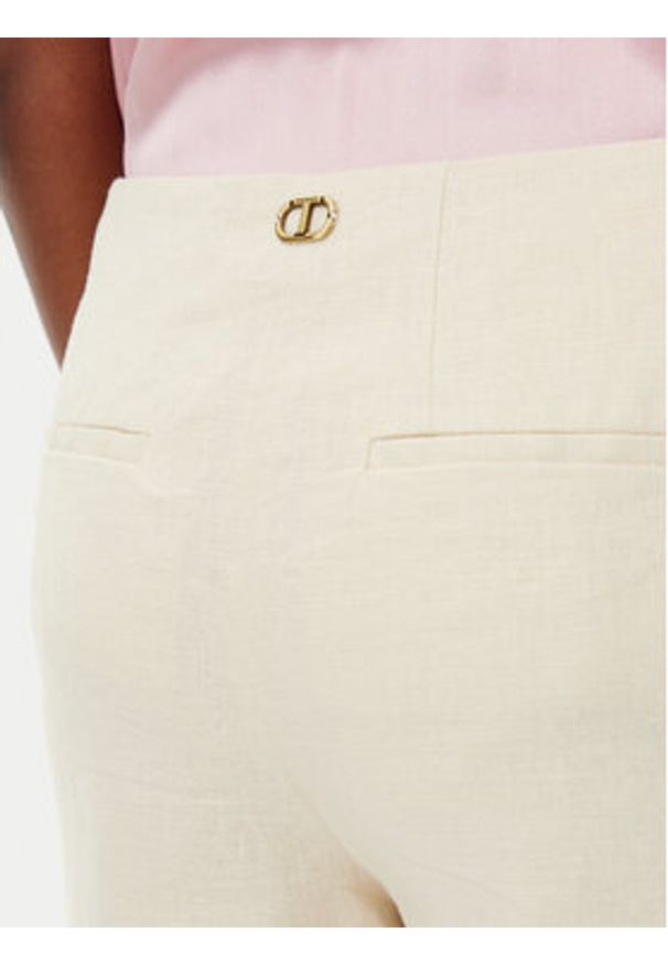 TwinSet - TWINSET Szorty materiałowe 251TP2162 Beżowy Regular Fit. Kolor: beżowy. Materiał: wiskoza