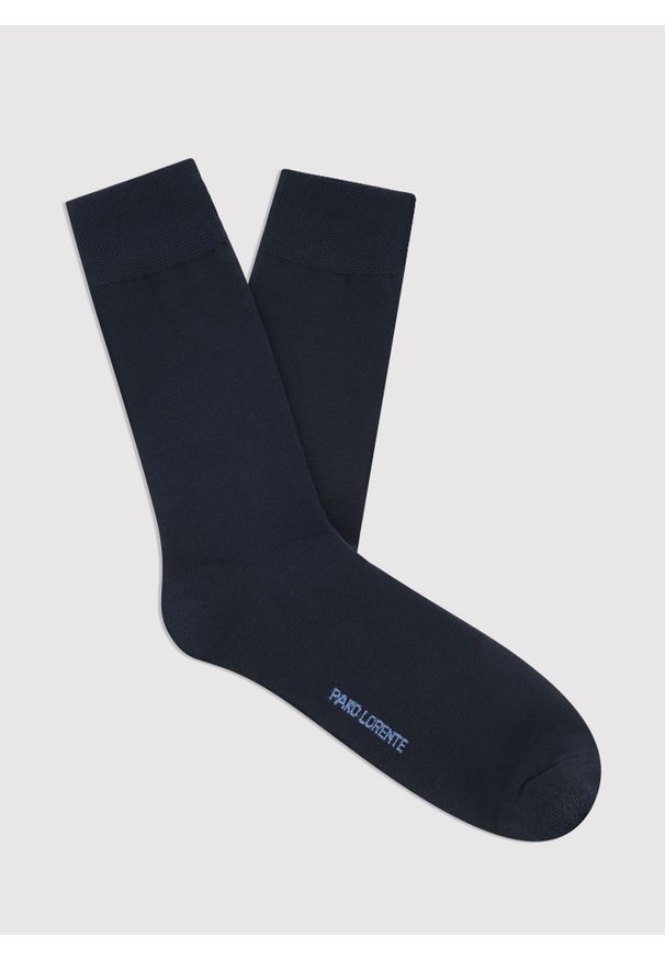 Pako Lorente - PAKO LORENTE - Gładkie granatowe skarpety męskie. Kolor: niebieski. Materiał: bawełna. Wzór: gładki