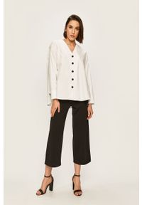 ANSWEAR - Answear - Koszula. Okazja: na co dzień. Kolor: biały. Materiał: tkanina, bawełna, elastan. Długość: długie. Wzór: gładki. Styl: casual #2