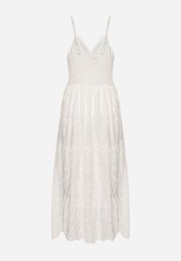 Born2be - Biała Bawełniana Sukienka na Ramiączkach Zdobiona Haftem Polaviel. Okazja: na co dzień. Typ kołnierza: dekolt w kształcie V. Kolor: biały. Materiał: bawełna. Długość rękawa: na ramiączkach. Wzór: haft, aplikacja. Styl: casual, elegancki, boho #6