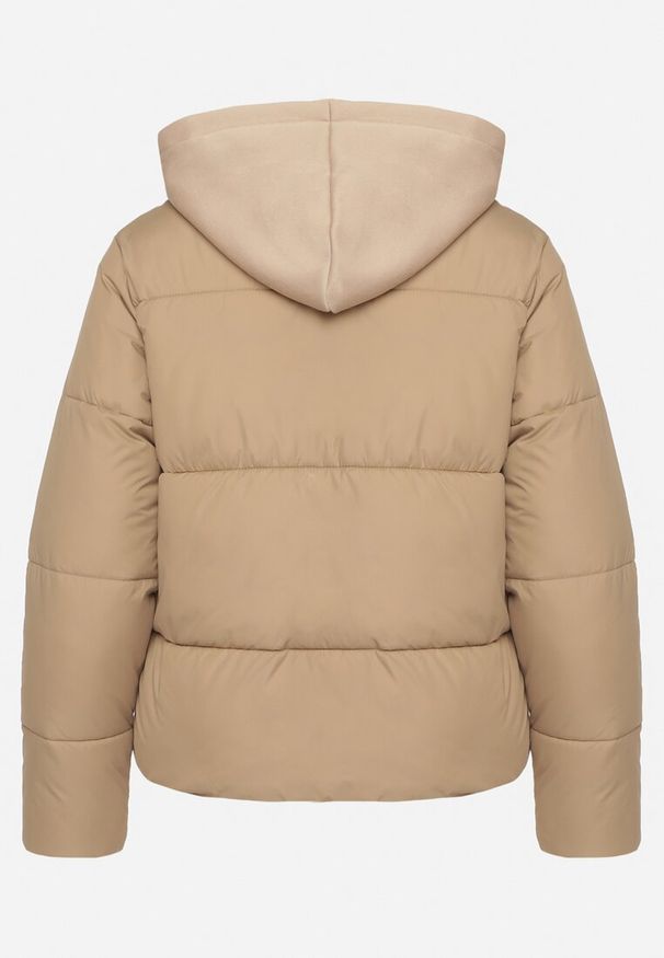 Born2be - Ciemnobeżowa Pikowana Kurtka z Kapturem Mivuna. Okazja: na co dzień. Typ kołnierza: kaptur. Kolor: beżowy. Materiał: jeans, tkanina. Długość: krótkie. Styl: casual