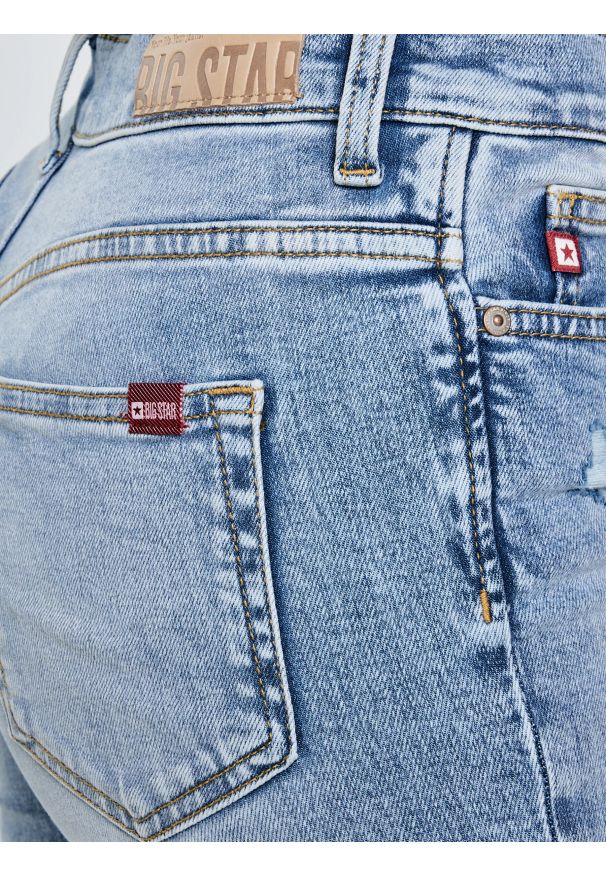 Big-Star - Jeansy damskie z wysokim stanem z przetarciami jasnoniebieskie Adela High Waist 156. Okazja: na co dzień. Stan: podwyższony. Kolor: niebieski. Styl: casual, elegancki