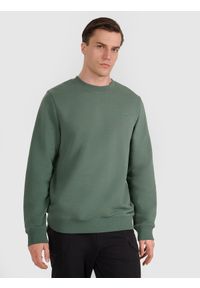 4f - 4F Bluza dresowa nierozpinana bez kaptura męska - zielona XL. Okazja: na co dzień. Typ kołnierza: bez kaptura. Kolor: zielony. Materiał: dresówka. Wzór: gładki, ze splotem. Styl: casual, klasyczny, sportowy #1