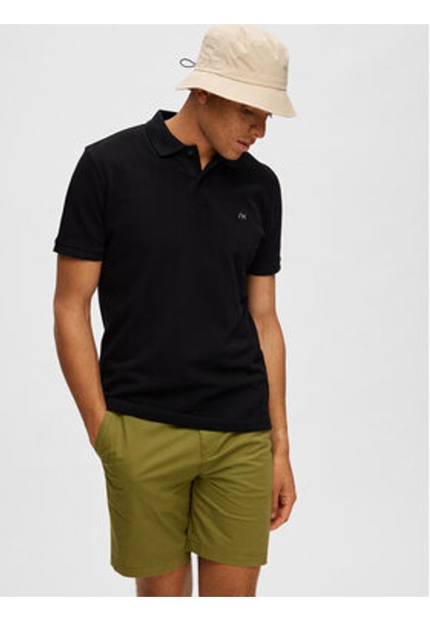 Selected Homme Polo 16087839 Czarny Regular Fit. Typ kołnierza: polo. Kolor: czarny. Materiał: bawełna