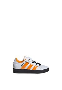 Buty Adidas Star Wars Grand Court 2.0 Children. Kolor: biały, wielokolorowy, pomarańczowy, czarny. Wzór: motyw z bajki. Sport: tenis