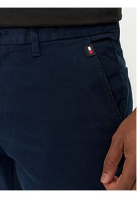 Tommy Jeans Chinosy Austin DM0DM19166 Granatowy Slim Fit. Kolor: niebieski. Materiał: bawełna