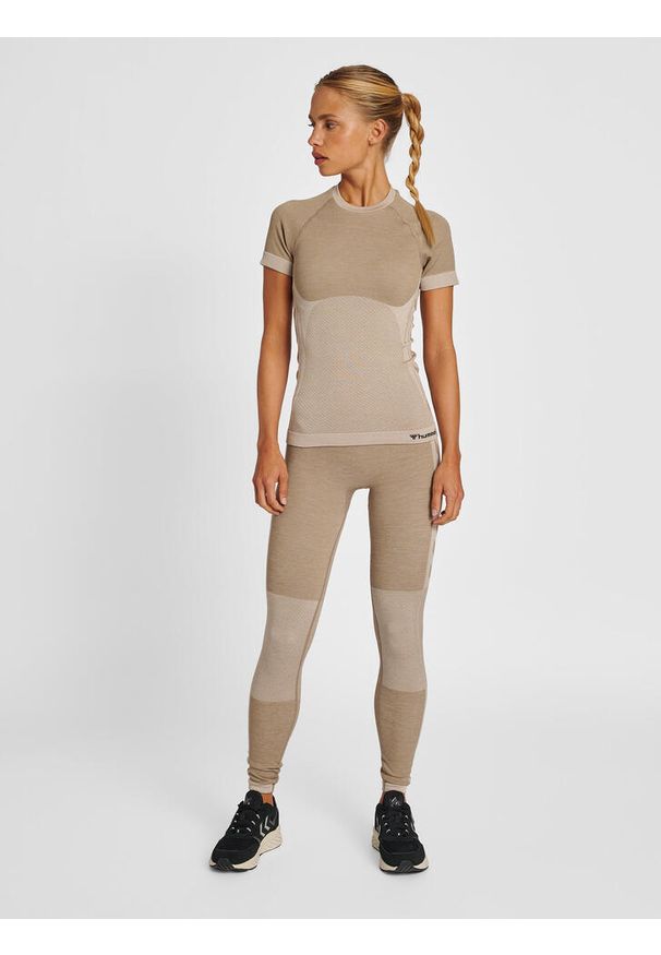 Koszulka damska Hummel Clea. Kolor: szary. Sport: piłka nożna