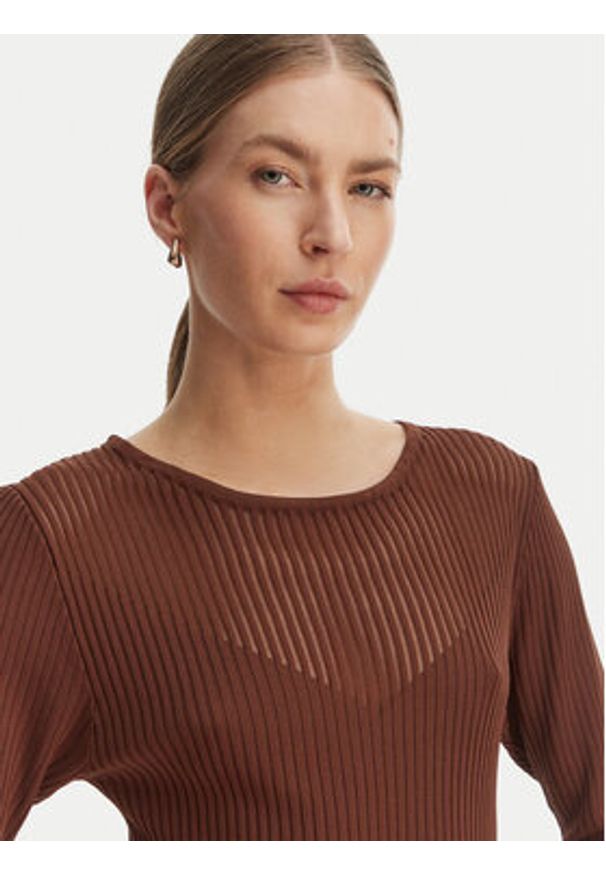 Rinascimento Bluzka CFM0012240003 Brązowy Slim Fit. Kolor: brązowy. Materiał: syntetyk