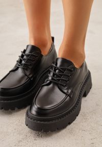 Renee - Czarne Półbuty VICES w Stylu Tech Gothic Ravithiel. Okazja: na co dzień. Kolor: czarny. Styl: casual #3