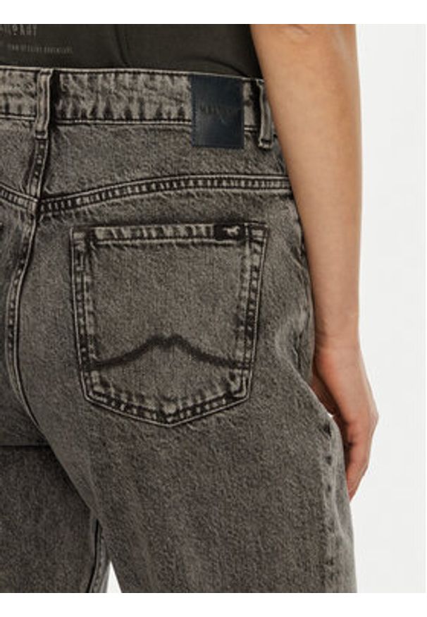 Mustang Jeansy Charlotte 1015989 Szary Mom Fit. Kolor: szary