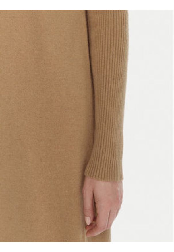 United Colors of Benetton - United Colors Of Benetton Sukienka dzianinowa 1044DV02C Beżowy Relaxed Fit. Kolor: beżowy. Materiał: wełna