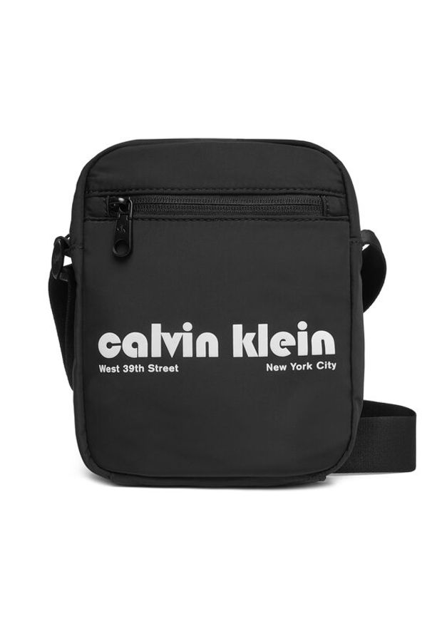 Calvin Klein Saszetka LV04G3180G Czarny. Kolor: czarny. Materiał: materiał, poliester