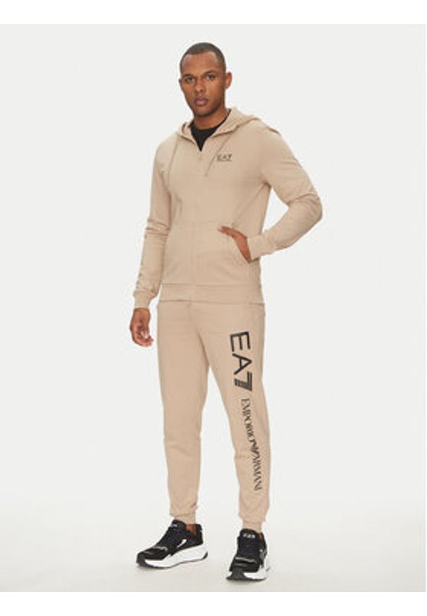 EA7 Emporio Armani Bluza 7M000568 AF13512 M1013 Czarny Regular Fit. Kolor: czarny. Materiał: bawełna