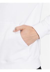 Calvin Klein Jeans Bluza J30J320805 Biały Regular Fit. Kolor: biały. Materiał: bawełna