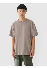 4f - 4F T-shirt oversize gładki męski - brązowy M. Okazja: na co dzień. Kolor: brązowy. Materiał: bawełna, jersey, dzianina. Długość rękawa: krótki rękaw. Długość: krótkie. Wzór: gładki. Styl: sportowy, klasyczny, casual