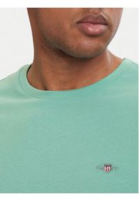 GANT - Gant T-Shirt Shield 2003184 Turkusowy Regular Fit. Kolor: turkusowy. Materiał: bawełna #5