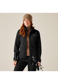 Regatta - Kurtka damska softshell wodoodporny Moutdale. Kolor: czarny. Materiał: softshell. Sport: turystyka piesza #1