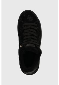 Guess sneakersy zamszowe DENESA3 kolor czarny FL8DE3 SUE12. Nosek buta: okrągły. Kolor: czarny. Materiał: zamsz. Obcas: na platformie #4