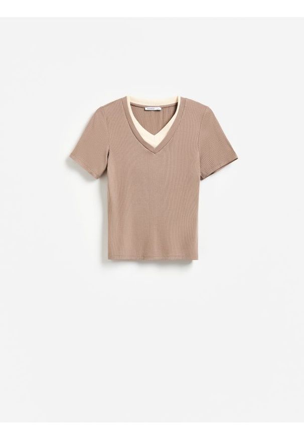 Reserved - T-shirt w prążek - beżowy. Kolor: beżowy. Materiał: bawełna, dzianina. Wzór: prążki