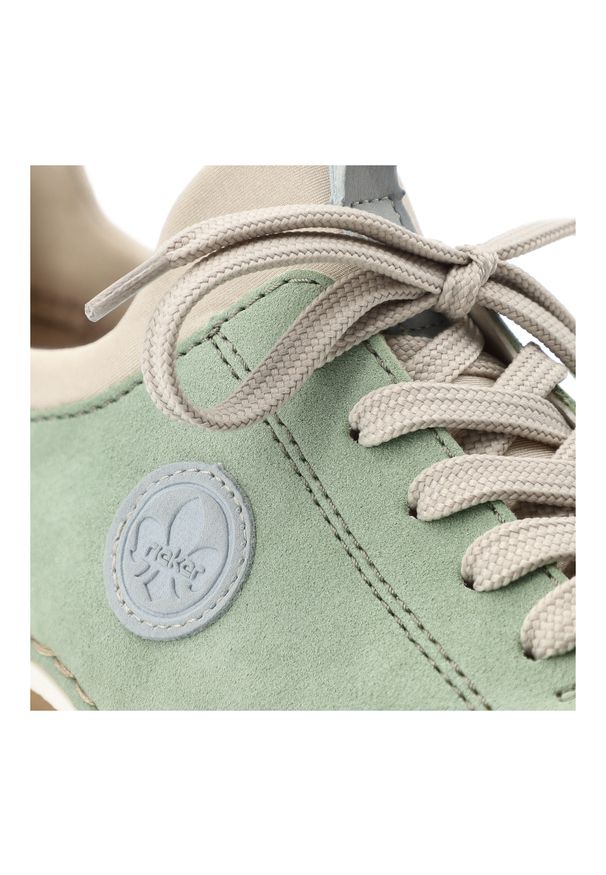 Półbuty damskie Rieker, cholewka skóra ekologiczna wsuwane niski fason zaokrąglony nosek kontrastowe elementy kolorystyczne pętla z tyłu masywna lini. Okazja: na co dzień, na spacer. Zapięcie: bez zapięcia. Kolor: zielony. Materiał: skóra ekologiczna. Szerokość cholewki: normalna. Styl: elegancki, casual, klasyczny, sportowy