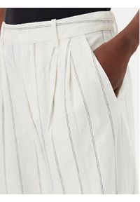 GAP - Gap Spodnie materiałowe 713998-01 Écru Wide Leg. Kolor: kremowy. Materiał: wiskoza, len #2