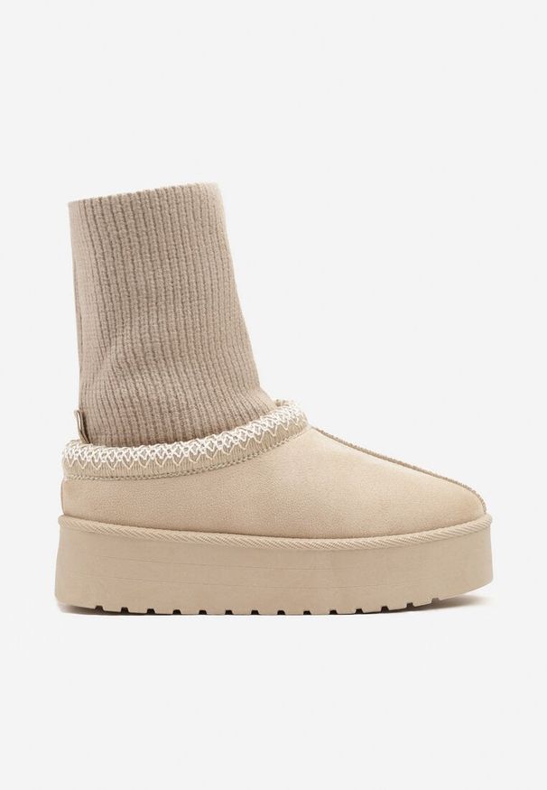Born2be - Beżowe Śniegowce na Platformie ze Skarpetkową Cholewką i Ozdobnym Haftem Zintoria. Okazja: na co dzień. Kolor: beżowy. Materiał: jeans, futro, dzianina. Szerokość cholewki: normalna. Wzór: haft. Obcas: na platformie. Styl: casual